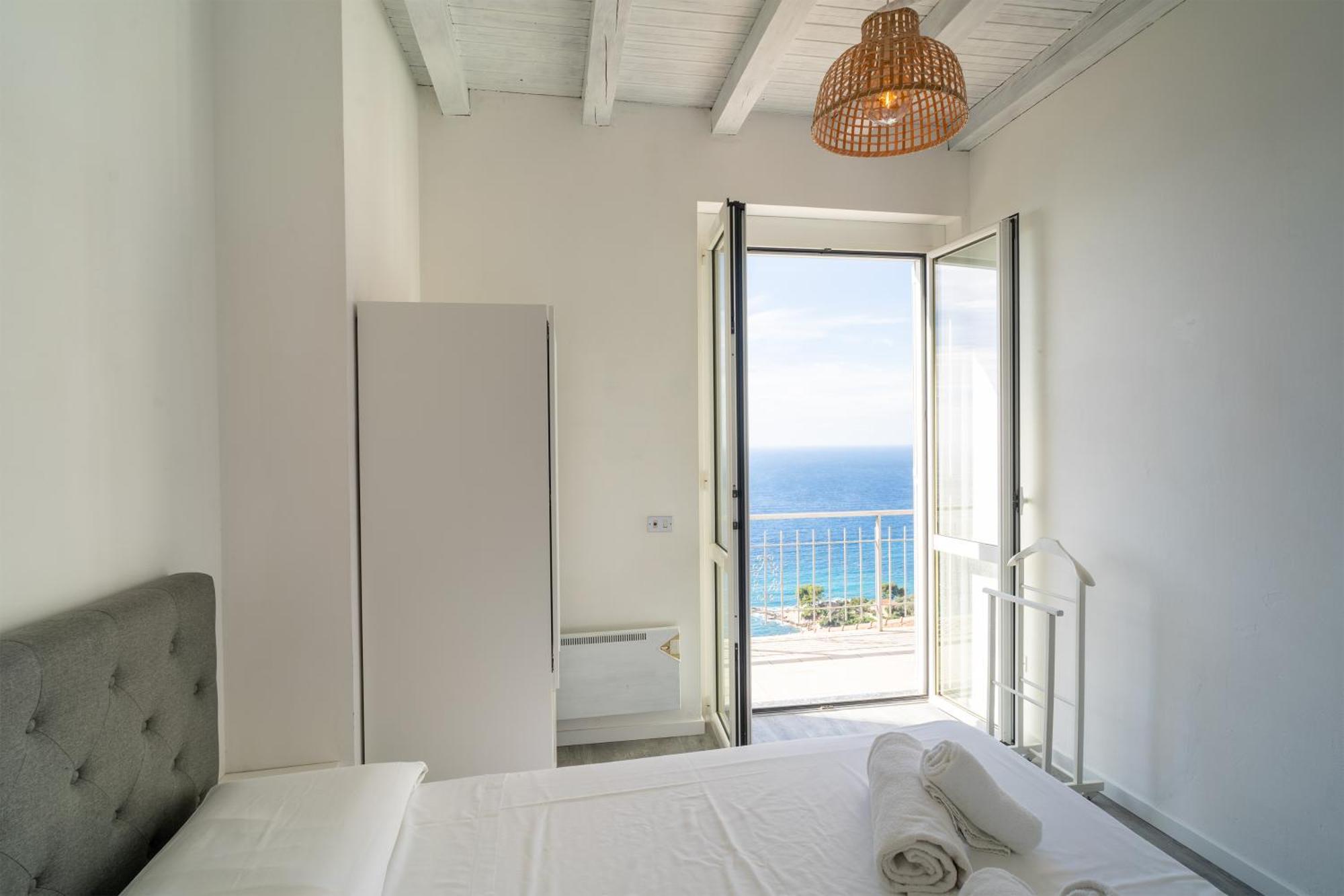 Casa Grimaldi - Terrace & Sea View Apartamento Ventimiglia Exterior foto